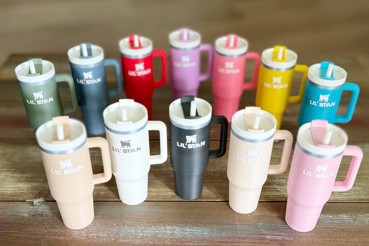 Newborn Tumbler Prop – No. 2 Willow Lane