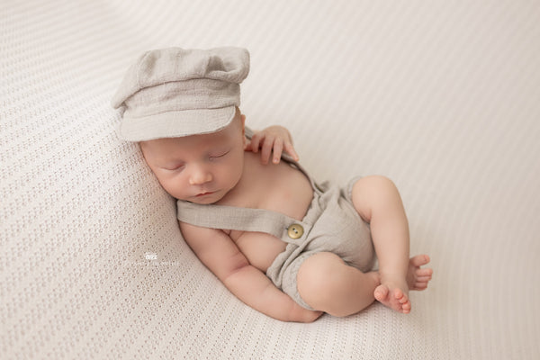 Elliott ~ Newborn & Sitter