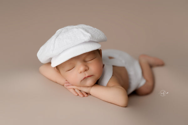 Elliott ~ Newborn & Sitter